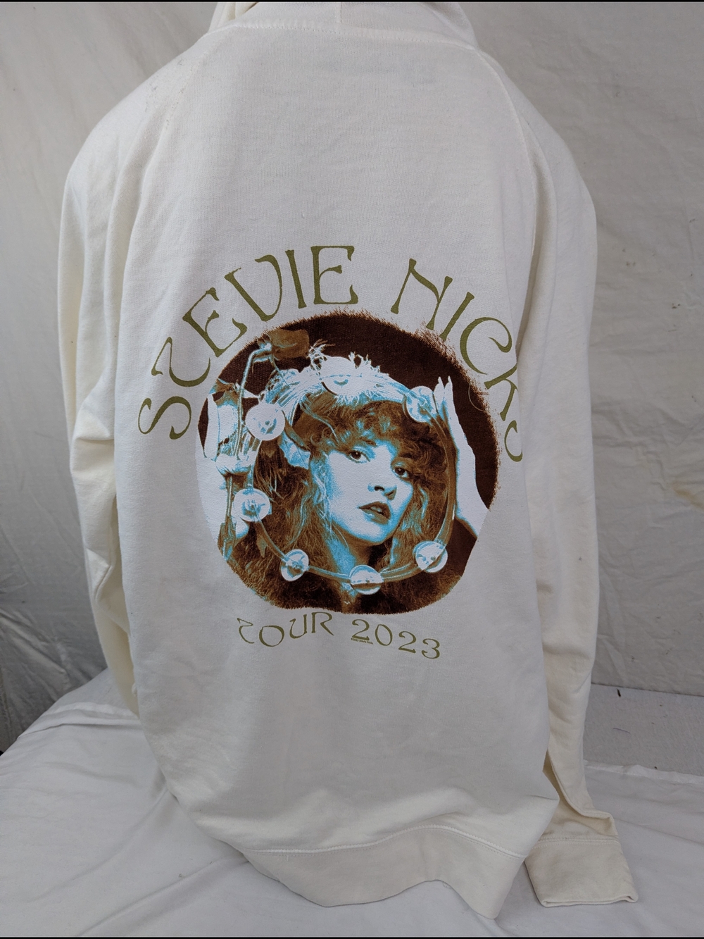 Stevie Nicks Women's 2023 Concert Cream Color Hoodie Front Zip Large 2X